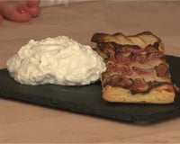 Tarte figues et poires et sa chantilly à la Fourme d'Ambert