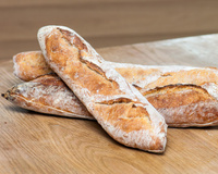Où acheter la meilleure baguette tradition du Grand Paris ? Voici la boulangerie qui a gagné le concours 2025 !