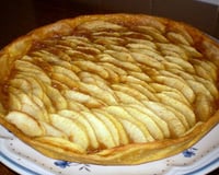 Tartes aux pommes avec compote de poire au caramel