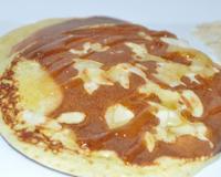 Une délicieuse recette de blinis très moelleux et gourmands, ils seront parfaits pour le petit déjeuner du week-end.