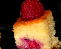 Gateau humide agrumes et framboises