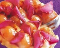 Les fleurs font désormais partie de la cuisine française, que ce soit pour la décoration ou pour la dégustation: un vrai délice!