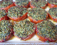 Des tomates cuites tout simplement au four avec une persillade et de l'ail.
