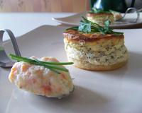Cheesecake salé au pavot, salade de chou blanc chaud et son sésame, écrasé de légumes du jardin.