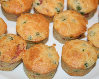 Muffins aux lardons et petits pois