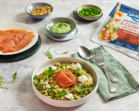 Risotto d'orzo au saumon fumé et crème de roquette