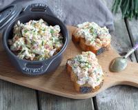 “Très bonne recette, facile à faire” : on vous partage notre préparation de rillettes de saumon saines et gourmandes pour l'apéritif  !