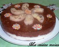 C'est une recette personnelle allégée à base de mousse au chocolat et de poires aux petits suisses. Pour la daquoise, je me suis aidée d'une recette trouvée sur ce site…