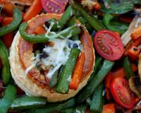 Voici ma recette pour les bouchées à la reine aux légumes / vol-au-vent aux légumes. La cuisson au four n'est pas obligatoire mais apporte…