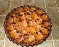 Le petit plus de cette tarte est dû au subtil mélange amandes et noisettes en poudre.
