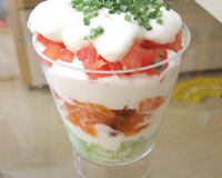 Verrine multicolore au saumon