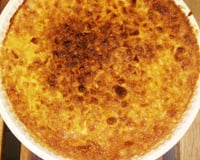 Gâteau moelleux et caramélisé aux pommes