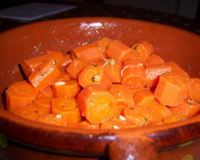 Recette très simple, mais qui fait office d'excellente entrée, qui ravira petits et grands grâce aux saveurs sucrées de la carotte et puissantes du cumin.