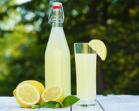 Comment faire la boisson pétillante maison de François-Régis Gaudry avec des fruits et du citron