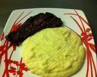 Purée de pommes de terre à la noix de muscade