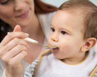 Des compotes contaminées par la Listeria servies dans plus de 300 crèches de dix départements