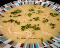 Ce velouté est très facile à réaliser, il vous suffit d'un blanc de poulet, des carottes, un oignon et le tour est joué.Pour la consistance du velouté, c'est à vous de…
