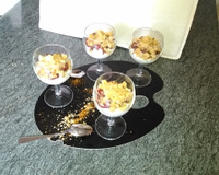 Verrine chèvre/magret de canard avec crumble à la noisette