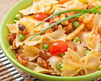 Salade de pâtes au poulet classique
