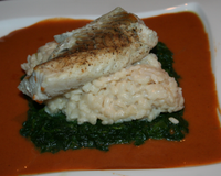 Filet de cabillaud sur risotto et bisque de homard
