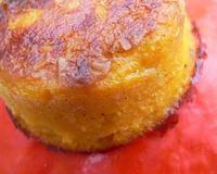Entremet à base de potiron en forme de pyramide garni de potiron étuvé.