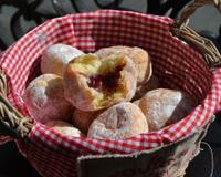 Les beignets que Robin ramène à Ted pour se faire pardonner de lui avoir dit que son travail était ennuyeux.