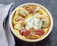 Clafoutis de tomates cerises au Bresse Bleu