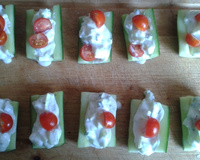 Barquettes de concombre en faisselle