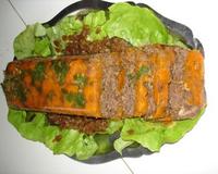Gâteau de joues de boeuf avec légumes