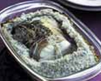 Un délicieux poisson en croûte