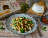 Casarecce de pois chiches, tomates, brocolis et ricotta