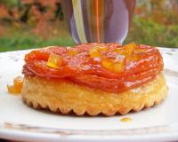 Une tatin qui surprend autant par sa couleur que par ses saveurs. Effet garanti !