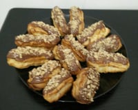 Eclair au chocolat et au café