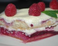 Tiramisu aux framboises et thé à la menthe