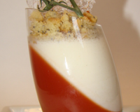 Une verrine estivale très originale avec l'utilisation de la tomate ici en version sucrée et design !