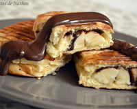Pain brioché chocolat-banane comme des paninis