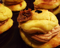 Choux à la crème de foie gras