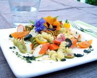 Une entrée pleine de couleurs et de saveurs, idéale pour les repas d'été.