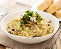 Vous aimez le moelleux du risotto, alors savez-vous que vous pouvez réaliser un délicieux risotto aux champignons avec votre Cookeo ? L'essayer, c'est l'adopter…