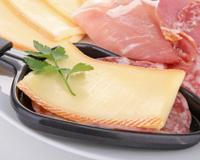 Cette raclette RichesMonts vous permettra de passer un moment de convivialité et de gourmandise.