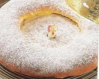 Une tradition de la ville de Vire, la galette Viroise se déguste à l'épiphanie et sa consommation se prolonge jusqu'à Pâques.