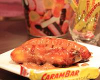 Une autre manière de manger des carambar !