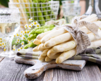 "Délicieux, et hyper simple" : chef Damien partage sa recette de risotto aux asperges blanches idéale pour le printemps !