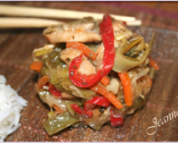 Des goûts et des couleurs dans cette recette il y en a. Ce plat américano-chinois est composé de viande cuit avec des légumes. Il peut être servi avec du riz ou façon…
