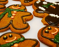 Des petits bonhommes en pain d'épice pour Noël !