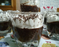 Mousse au chocolat sans sucre et goût caféiné
