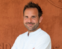“Il a imaginé un dessert inoubliable” : Christophe Michalak dévoile les adresses gourmandes qu’il préfère à Paris