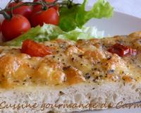 Focaccia, fougasse sont des pains méditerranéen délicieux qui se dégustent en apéritif ou en plat complet comme cette recette que je vous propose.