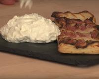 Une petite entrée très gourmande qui fera sensation par sa présentation et surtout par son goût. Plus de compromis entre fromage ou dessert avec la Fourme d'Ambert.