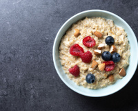 Manger ces fruits au petit déjeuner permettrait de faire baisser son cholestérol selon ce cardiologue